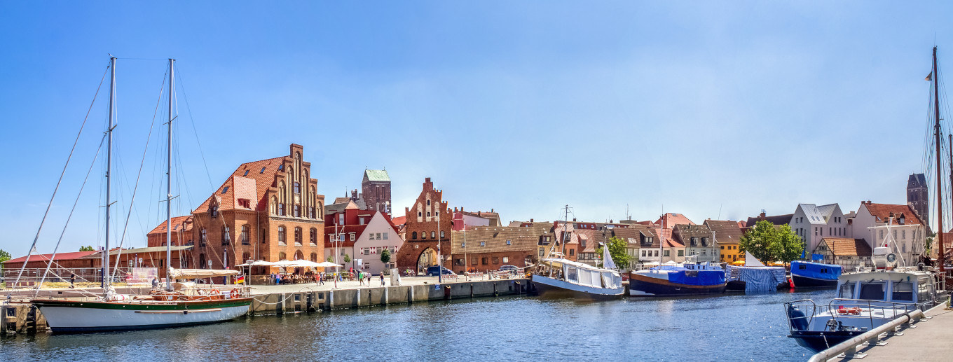 Mit dem Bus ab  buchen