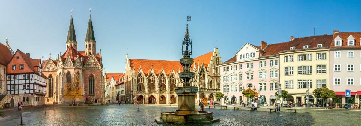 Mit dem Bus ab  buchen