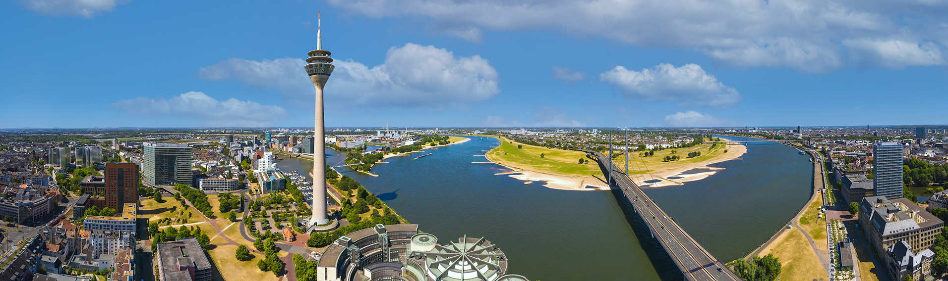 Mit dem Bus ab  buchen